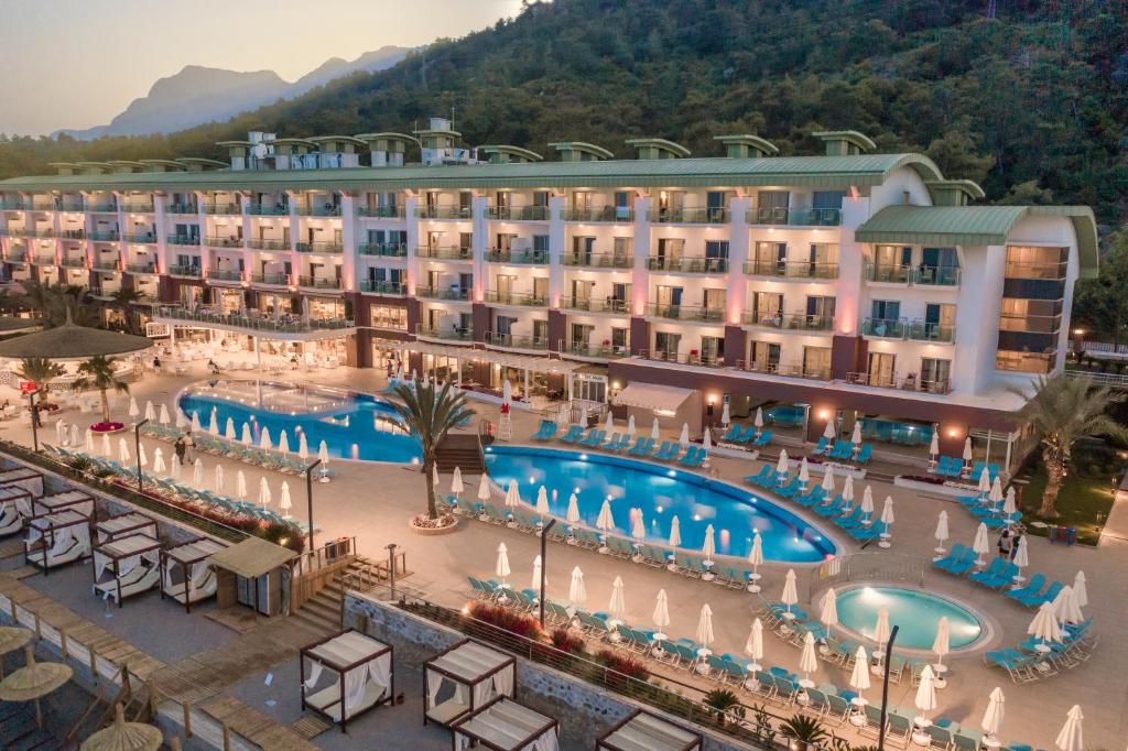 هتل کورندون پلایا کمر |Corendon Playa Kemer Hotel